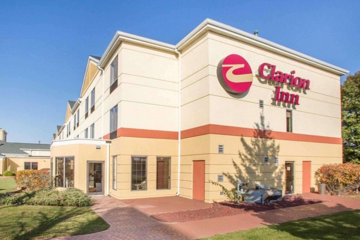 La Quinta Inn & Suites By Wyndham South Holland Bagian luar foto