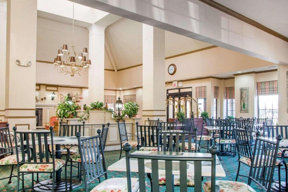 La Quinta Inn & Suites By Wyndham South Holland Bagian luar foto