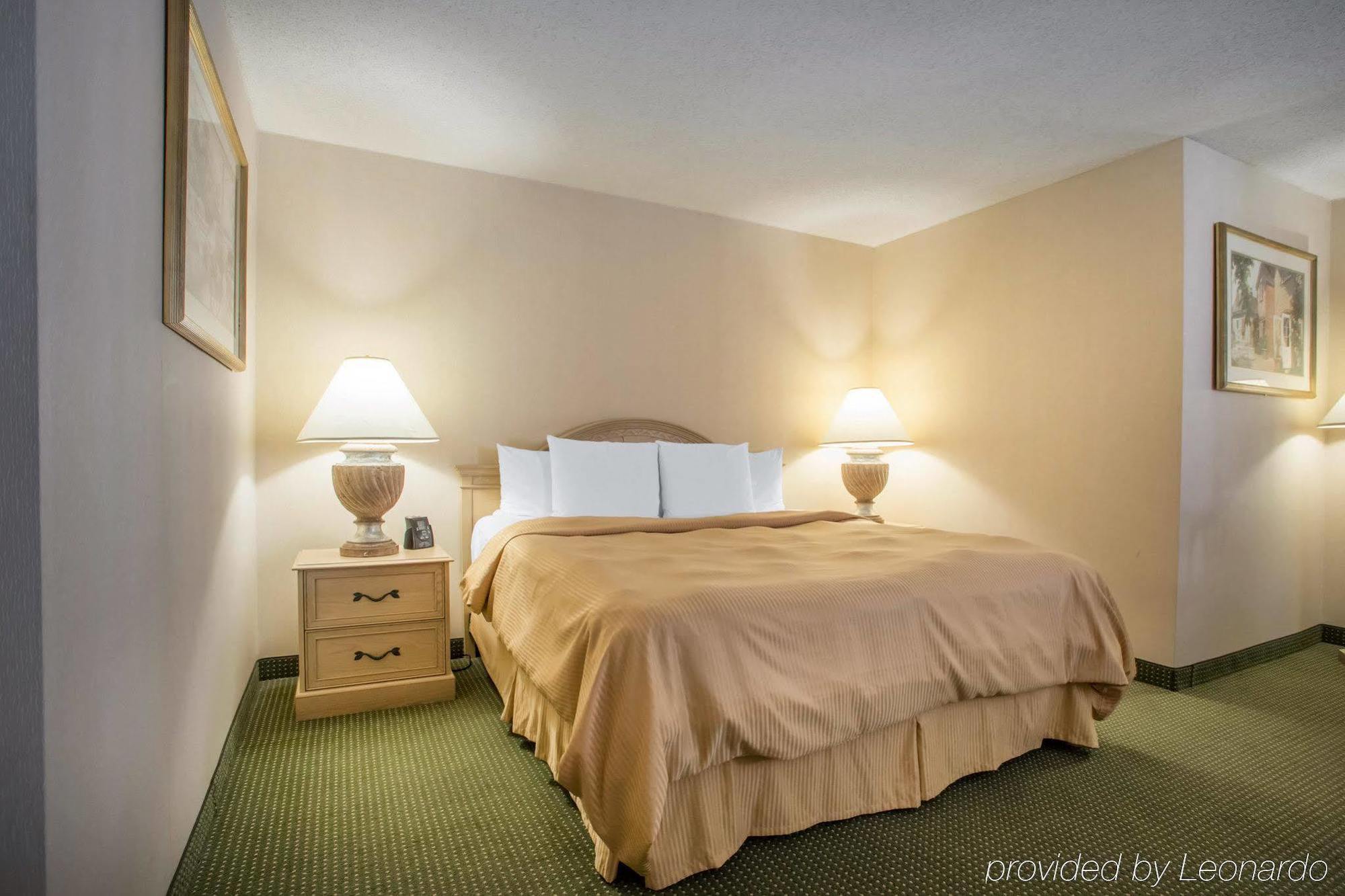 La Quinta Inn & Suites By Wyndham South Holland Bagian luar foto