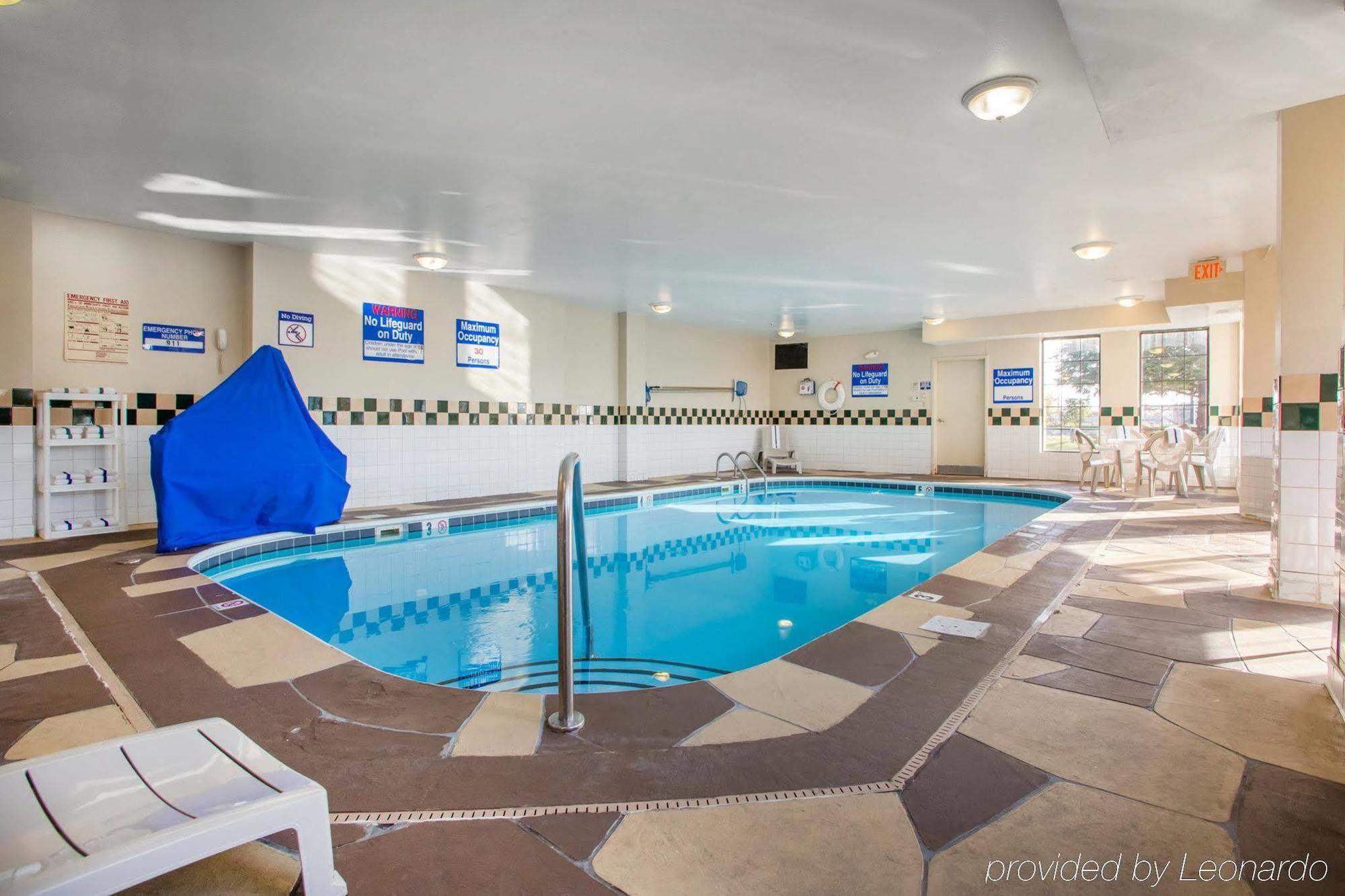 La Quinta Inn & Suites By Wyndham South Holland Bagian luar foto